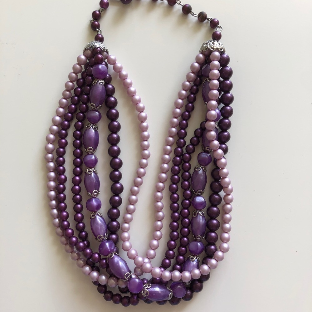 Vintage costume beaded necklace 19” long